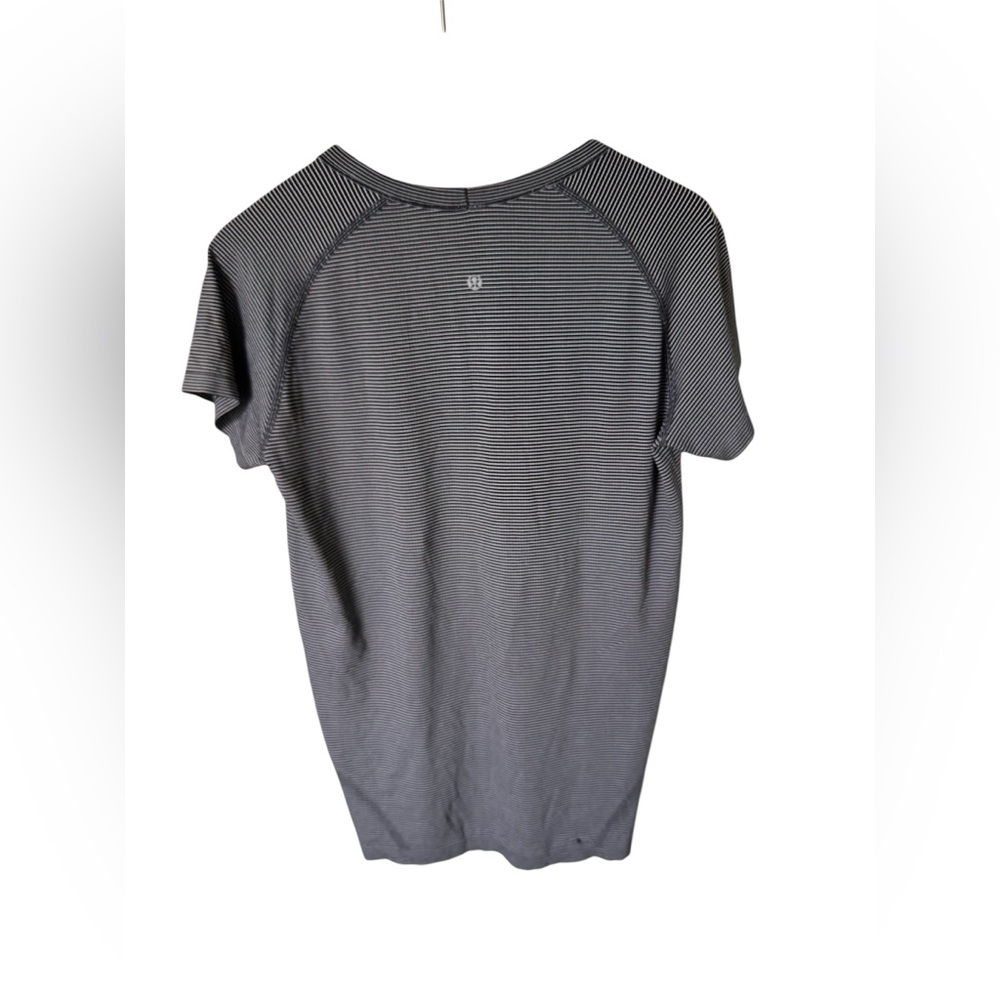 Lululemon top - Picture 2 of 10